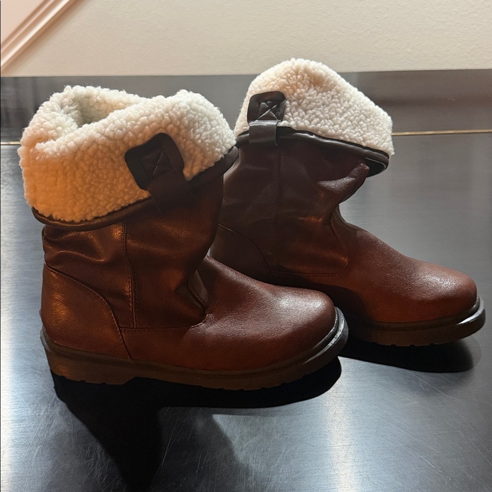 Lennox and Gray Rustic Range Women's Winter Boots New! Size 8 or 39 NWOT